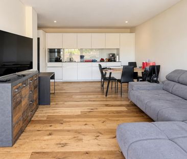 Neubau 2.5-Zimmerwohnung mit Balkon - Photo 1