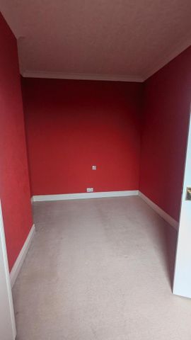 4 bedroom terraced house to rent - Photo 4