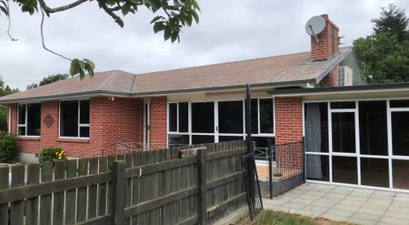 Country Living - Photo 4