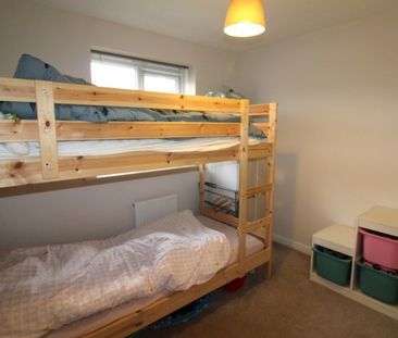 Station View, Morley, LS27 - Photo 1