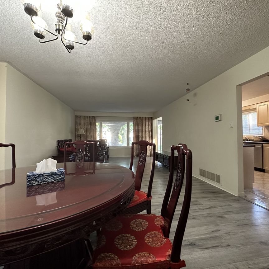 For Lease - 32 Castle Harbour Lane, Markham, Ontario - Photo 1