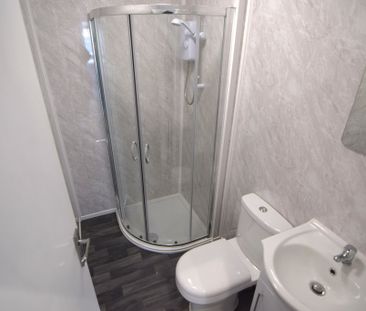 To Let 1 Bed Apartment - Photo 4