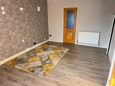 3 bedroom cluster house to rent - Photo 2