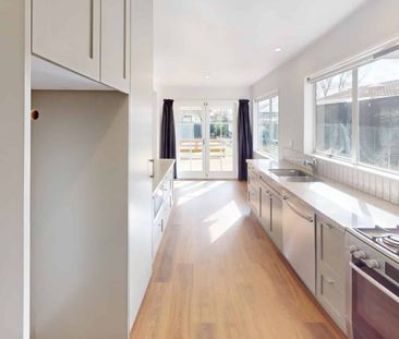 Kelvin Grove - 3 Bedrooms - Photo 4