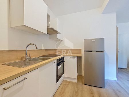 Location Appartement 1 pièce 27m² - Photo 4