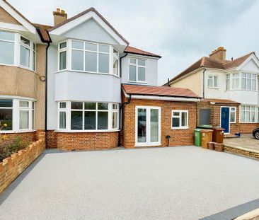 4 bedroom semi-detached house to rent - Photo 6