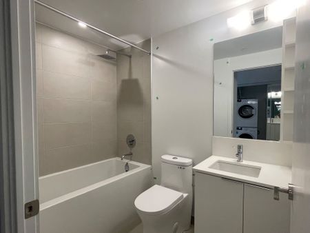 For Lease - 8 Wellesley Street Unit# 2016, Toronto, Ontario - Photo 2