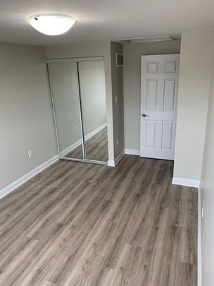 For Lease - 362 362 Dunsmore Lane, Barrie, Ontario - Photo 1