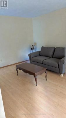 131 PAPERBIRCH CRESCENT - Photo 1