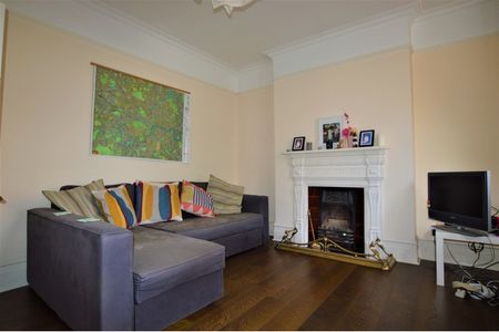 Essendine Road, London - Photo 2