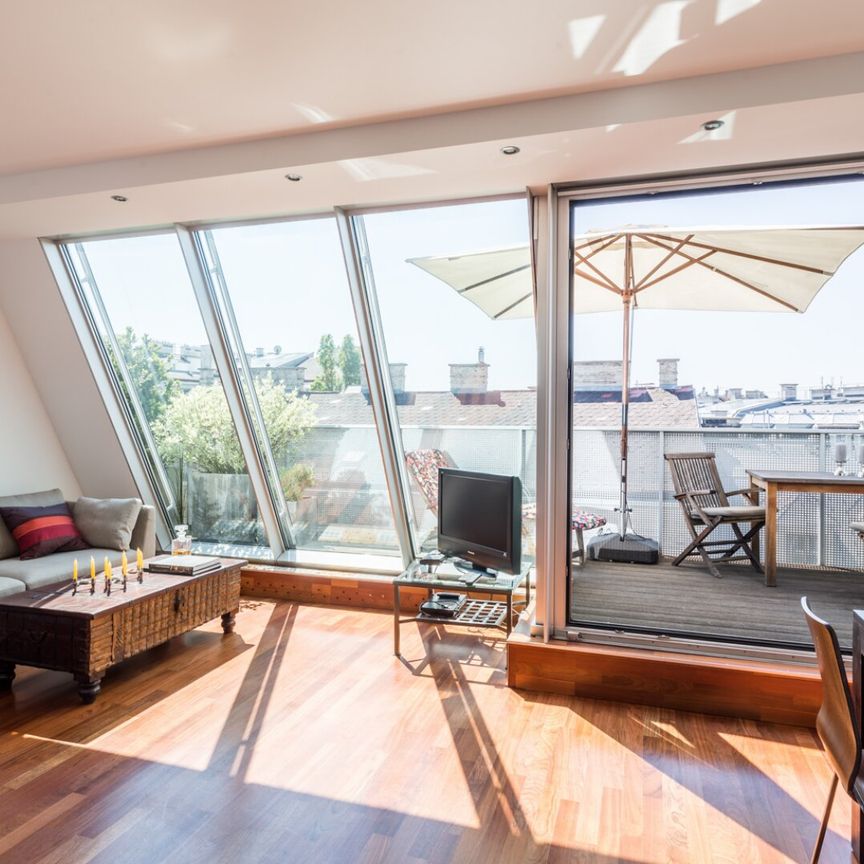 Fully-furnished terrace apartment - Photo 1