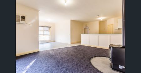 Comfortable Living in Rich River Lakes Estate - Photo 5