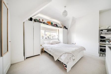 3 bedroom end of terrace house to rent - Photo 3