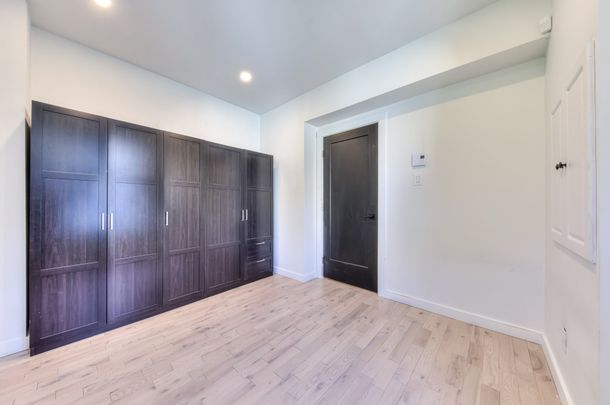 261 Rue du Square-Sir-George-Étienne-Cartier - Photo 1