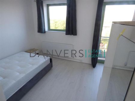 3 bedroom apartment to rent - Photo 4