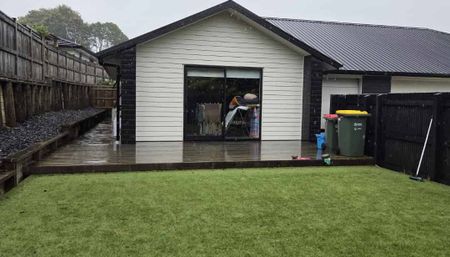 Private two bedroom - Photo 3