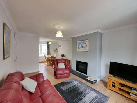 Mullings Court, Cirencester, GL7 - Photo 4