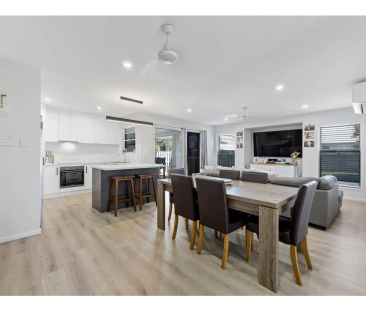 15 Jennifer Court, Bucasia, Qld 4750 - Photo 5