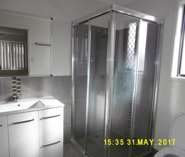 Spacious Family Home in Mount Low - Photo 6