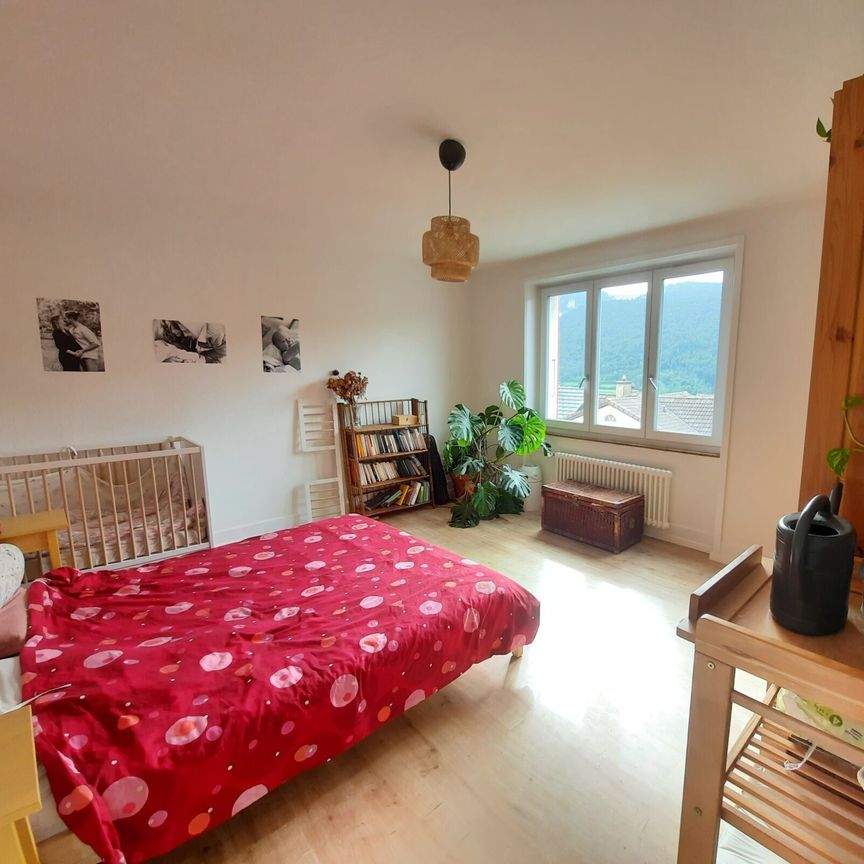 St-Imier, Bel appartement de 4.5 pièces avec balcon - idéalement situé - Photo 1