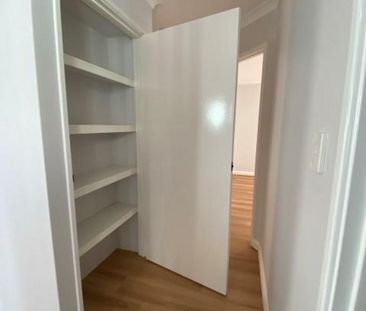 FULLY RENOVATED 3X1 IN A OVER 55’s COMPLEX - Photo 4