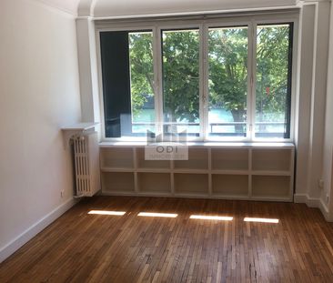 Location Appartement 2 pièces 73m² PARIS 16ème - Photo 2