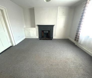 1 bedroom ground floor flat to rent - Photo 3