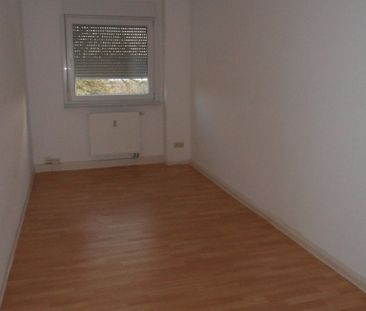 3-Raum-Wohnung im Grünen mit tollem Balkon - Photo 3