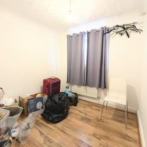 Hopkinstown Road, PONTYPRIDD - Photo 2