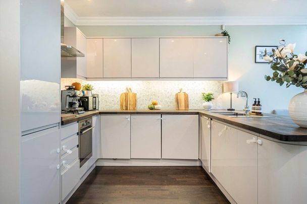 Athenlay Road, London, SE15 - Photo 1