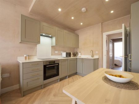 2 bedroom apartment to rent - Photo 3