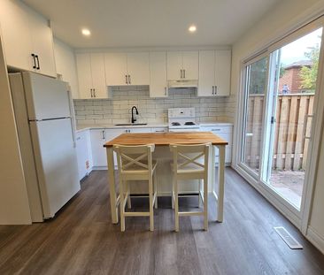 For Lease - 2602 Chisholm Court, Mississauga, Ontario - Photo 5