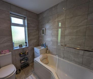 2 bedroom semi-detached house to rent - Photo 6