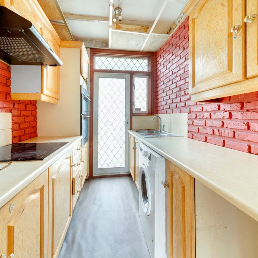 Newham Way, London E6 - Photo 1
