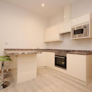 Studio to rent - Photo 3