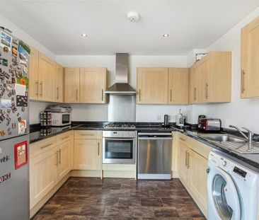 2 bedroom flat to rent - Photo 6