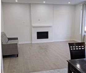For Lease - 49 Bud leggett Cres Crescent Unit# room 2, Georgina, On... - Photo 1
