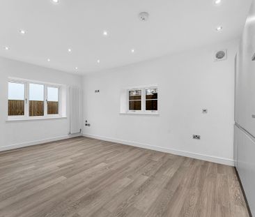 Tabley Court Moss Lane, Knutsford - Photo 1