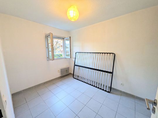 AIX EN PROVENCE APPARTEMENT T2 TERRASSE ET PARKING, - Photo 1