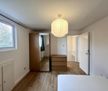 4 bedroom flat to rent - Photo 3