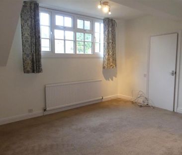 4 bedroom detached house to rent - Photo 5
