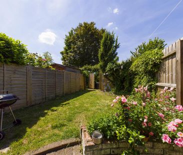 2 bedroom terraced house to rent - Photo 4
