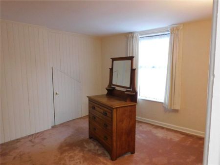 3 bedroom detached house to rent - Photo 5