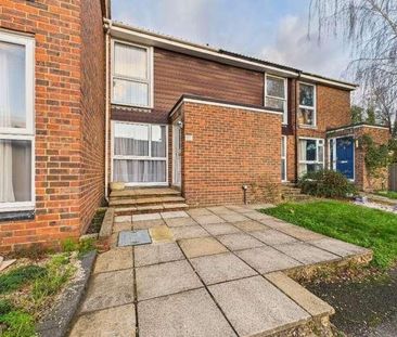 Fotherby Court, Maidenhead, Berkshire, SL6 - Photo 2