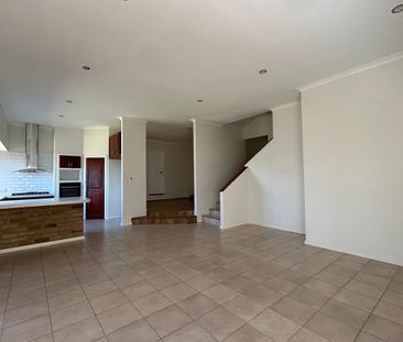 LARGE FAMILY HOME IN EATON - Photo 1