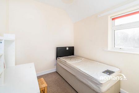 6 bedroom terraced house to rent - Photo 3