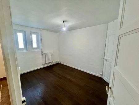 Location Maison 5 pièces 141m² VALENCE 26000 - Photo 3