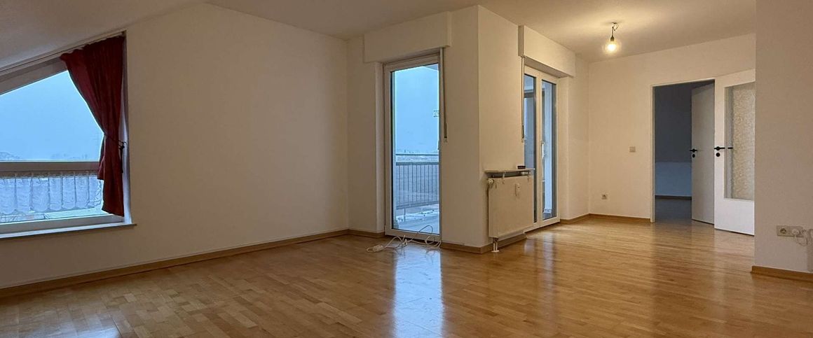 KR-HÜLS - FÜR SENIOREN - BARRIEREFREIE WOHNUNG MIT EINBAUKÜCHE, BALKON, AUFZUG & GEMEINSCHAFTSGARTEN - Foto 1