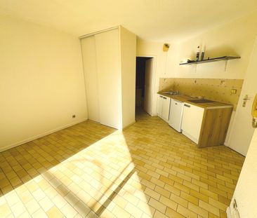 Location Appartement 1 pièce 18m² ROMANS SUR ISERE 26100 - Photo 4