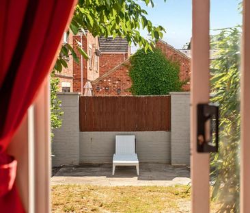 3 bedroom semi-detached house to rent - Photo 6